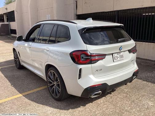 2022 BMW X3 xDrive30i