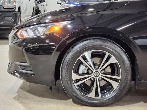 Black 2023 Nissan Sentra SV