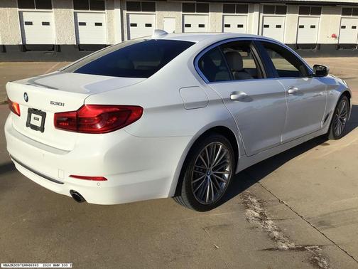 2020 BMW 530 i