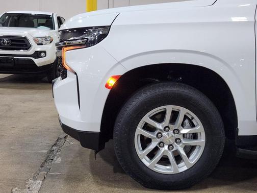 White 2021 Chevrolet Suburban Commercial Fleet