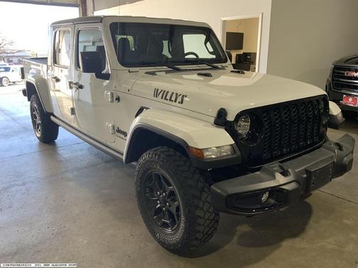 2021 Jeep Gladiator Sport