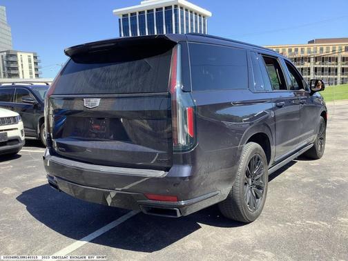 2023 Cadillac Escalade ESV Sport