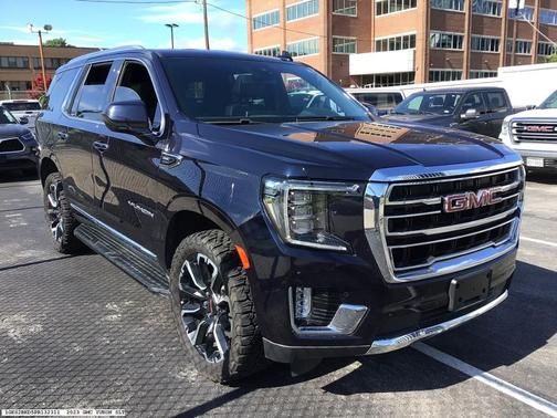 2023 GMC Yukon SLT