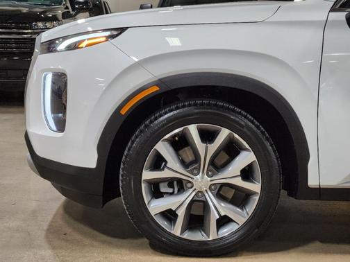 White 2022 Hyundai PALISADE SEL