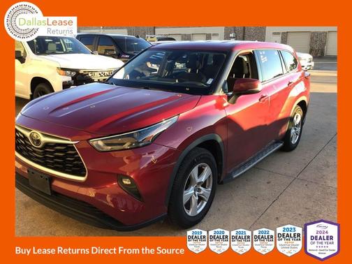 2022 Toyota Highlander LE