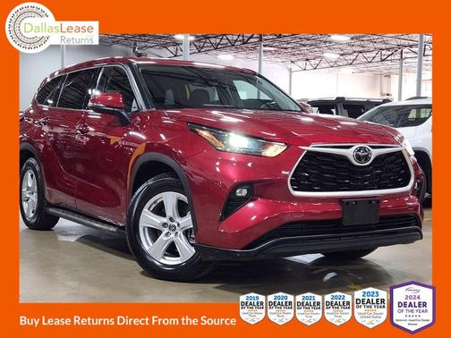 2022 Toyota Highlander LE