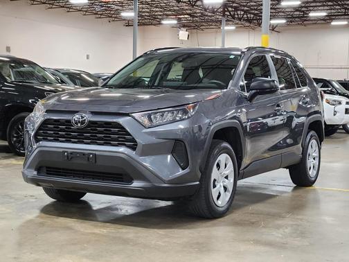 2020 Toyota RAV4 LE