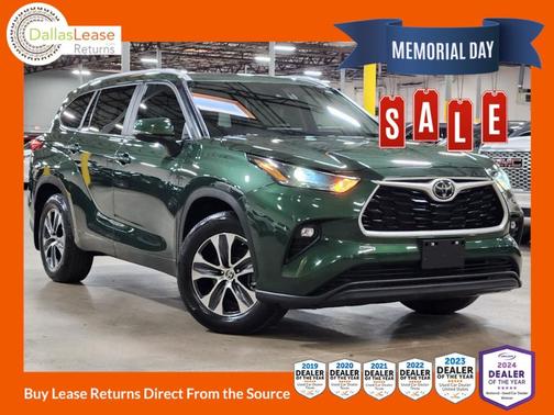 Green 2023 Toyota Highlander XLE