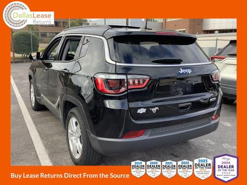 Diamond Black 2022 Jeep Compass Latitude