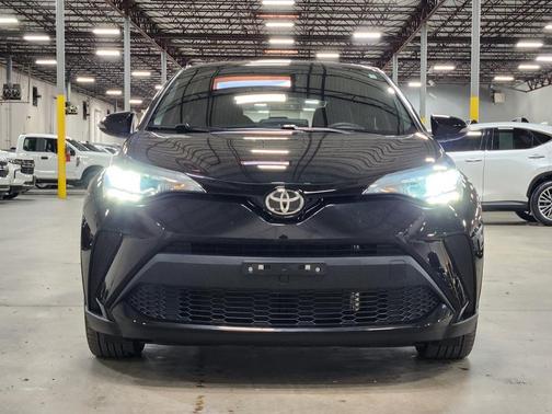 2021 Toyota C-HR XLE