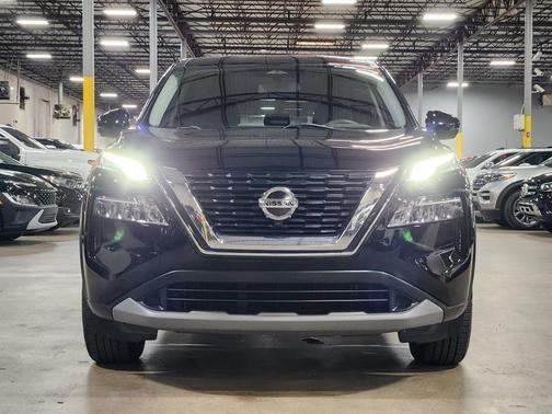 Black 2021 Nissan Rogue SV