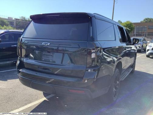 2022 Chevrolet Suburban LT