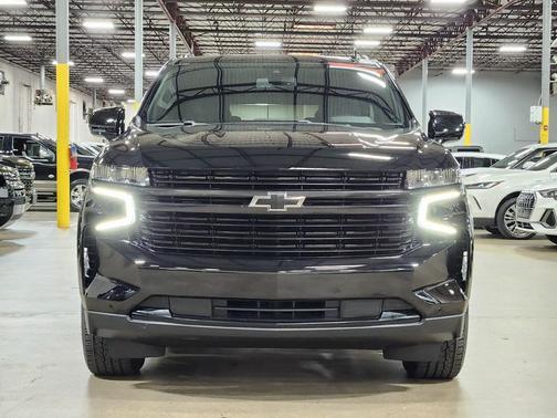 2022 Chevrolet Suburban LT