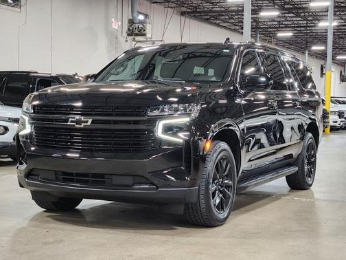 2022 Chevrolet Suburban LT