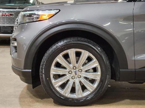 Carbonized Gray Metallic 2021 Ford Explorer Limited
