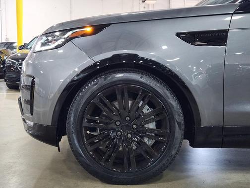 Corris Grey 2018 Land Rover Discovery HSE