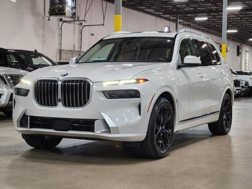 2023 BMW X7 xDrive40i