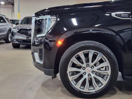 Black 2022 GMC Yukon Denali