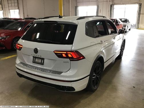 2022 Volkswagen Tiguan 2.0T SE R-Line Black