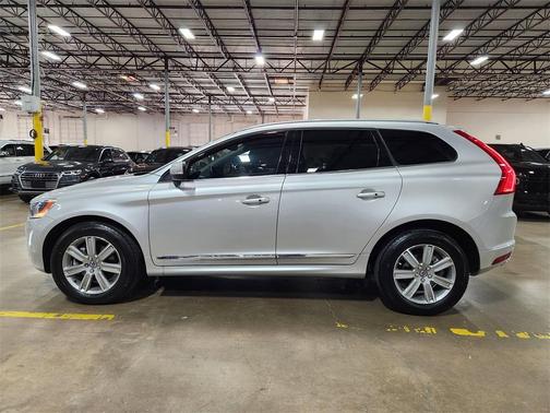 2017 Volvo XC60 T5 Inscription