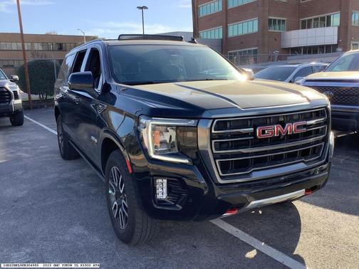 2023 GMC Yukon XL AT4
