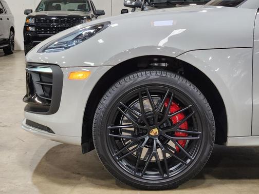 2023 Porsche Macan GTS