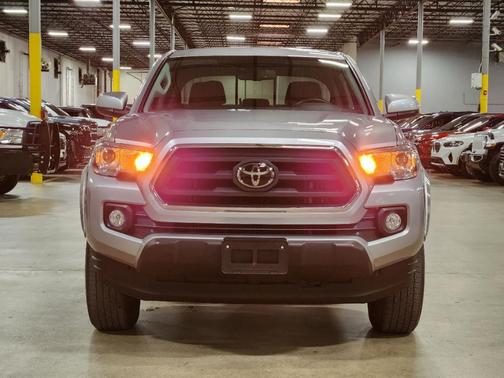 Silver 2022 Toyota Tacoma SR5