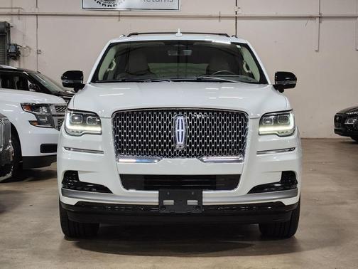 2023 Lincoln Navigator L Reserve