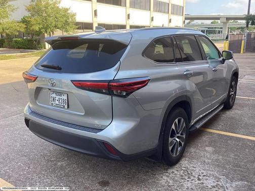 2022 Toyota Highlander XLE