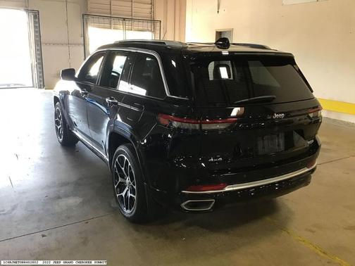2022 Jeep Grand Cherokee Summit