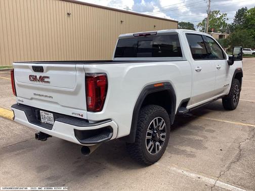 2023 GMC Sierra 2500 AT4