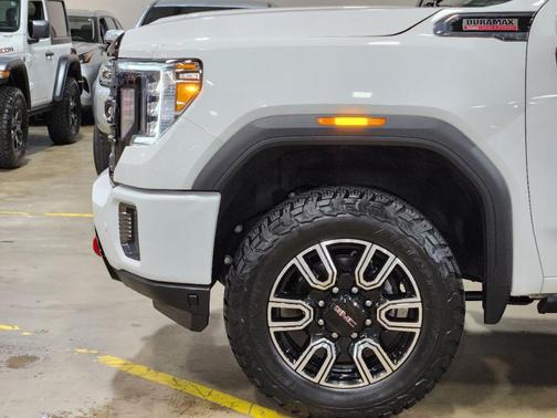 2023 GMC Sierra 2500 AT4