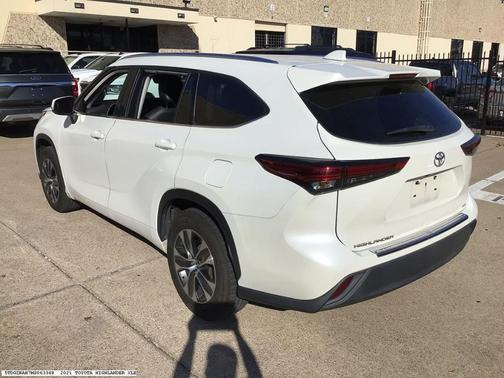 2021 Toyota Highlander XLE
