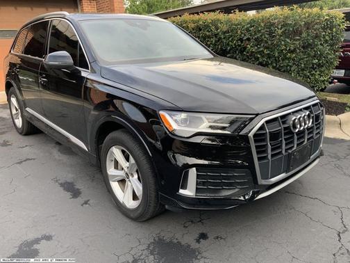 2022 Audi Q7 45 Premium Plus