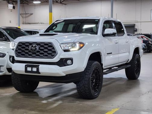 2020 Toyota Tacoma TRD Sport