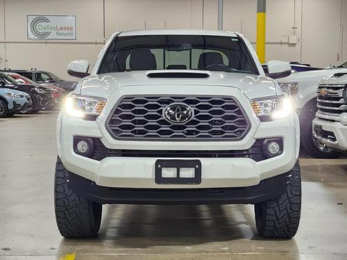 2020 Toyota Tacoma TRD Sport