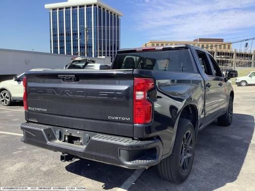 2023 Chevrolet Silverado 1500 Custom