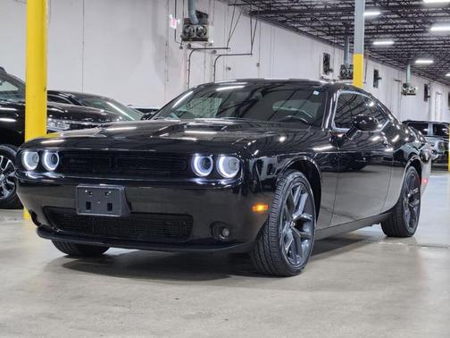 2021 Dodge Challenger SXT