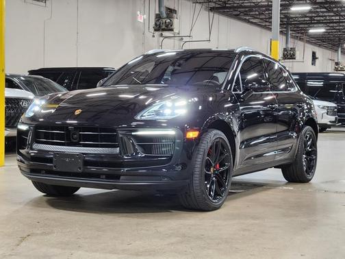 2022 Porsche Macan S