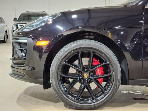 2022 Porsche Macan S