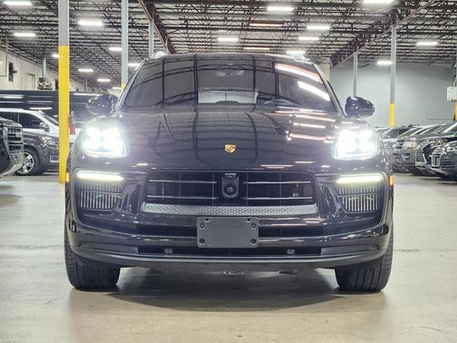 2022 Porsche Macan S
