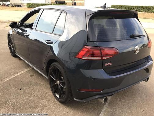 2021 Volkswagen Golf GTI 2.0T SE