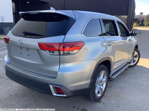 2017 Toyota Highlander Limited
