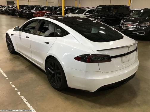2022 Tesla Model S Plaid