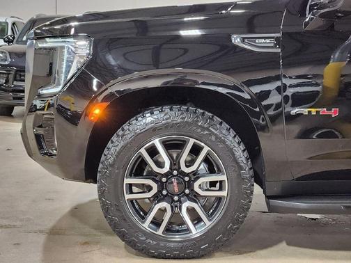 2022 GMC Yukon XL AT4