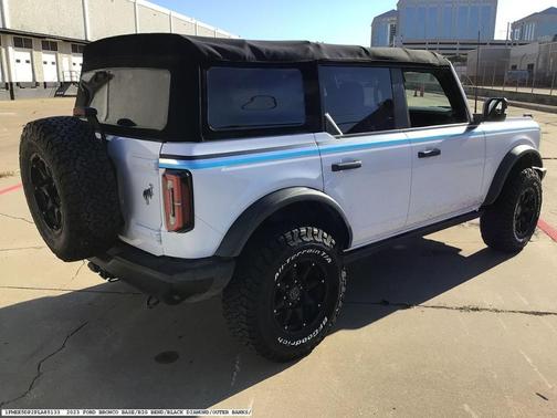 2023 Ford Bronco Badlands