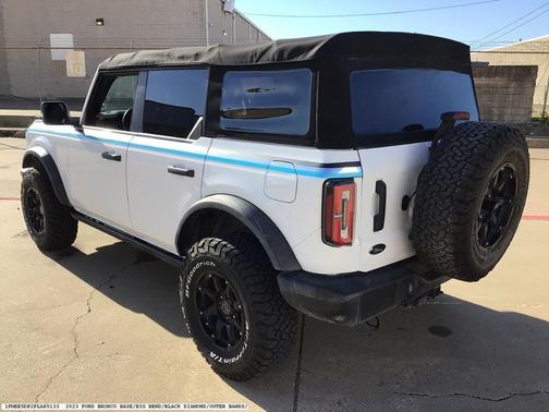 2023 Ford Bronco Badlands