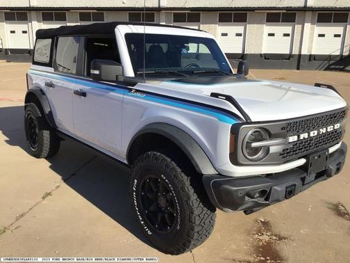 2023 Ford Bronco Badlands