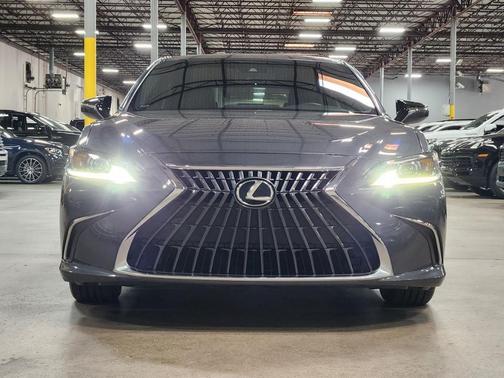 2022 Lexus ES 350 Base