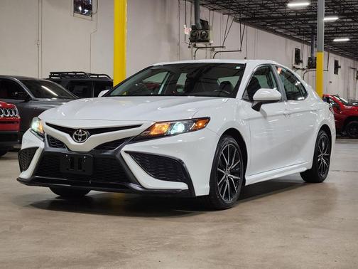 2021 Toyota Camry SE Nightshade
